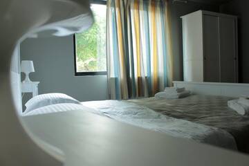 Фотографии Гостевой дом Transylvanian ART Residency CUIB / NEST 176 Entire Space г. Căpuşu Mic (Румыния) №1 Фото Гостевой дом Transylvanian ART Residency CUIB / NEST 176 Entire Space г. Căpuşu Mic 1